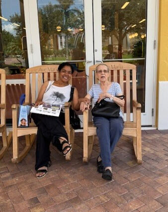 Marie visiting Gladys in Florida